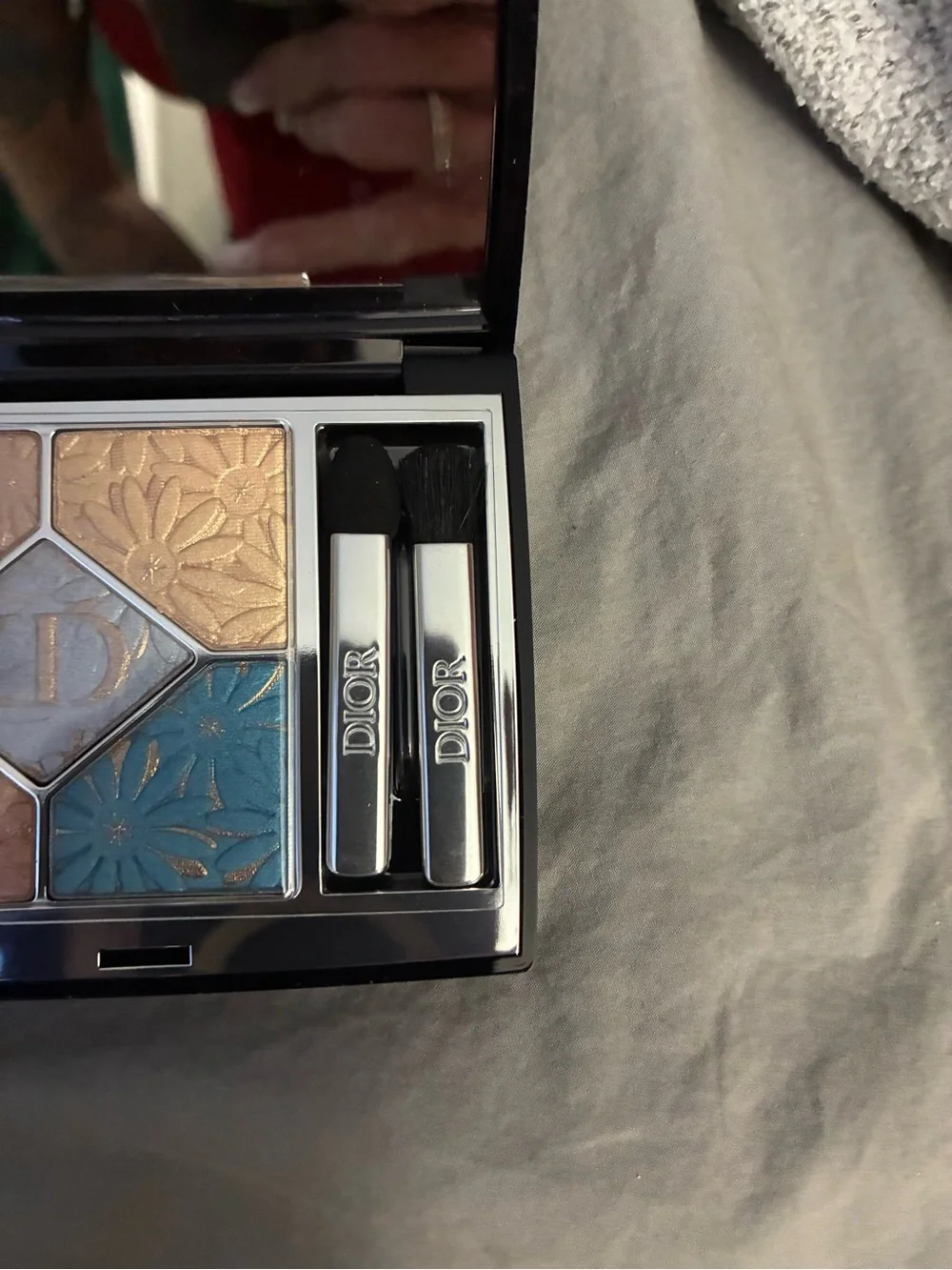 Dior 2026 Summer LIMITED EDITION eyeshadow pallet.